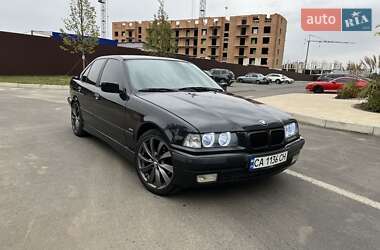 Седан BMW 3 Series 1997 в Умані