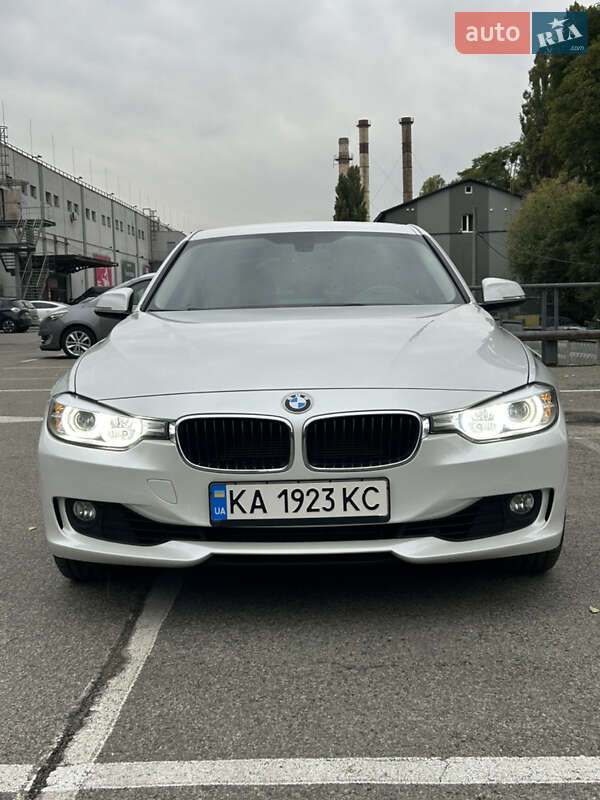 Седан BMW 3 Series 2015 в Киеве фото 2 Седан BMW 3 Series 2015 в Киеве