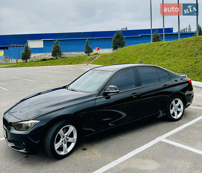 Седан BMW 3 Series 2014 в Виннице