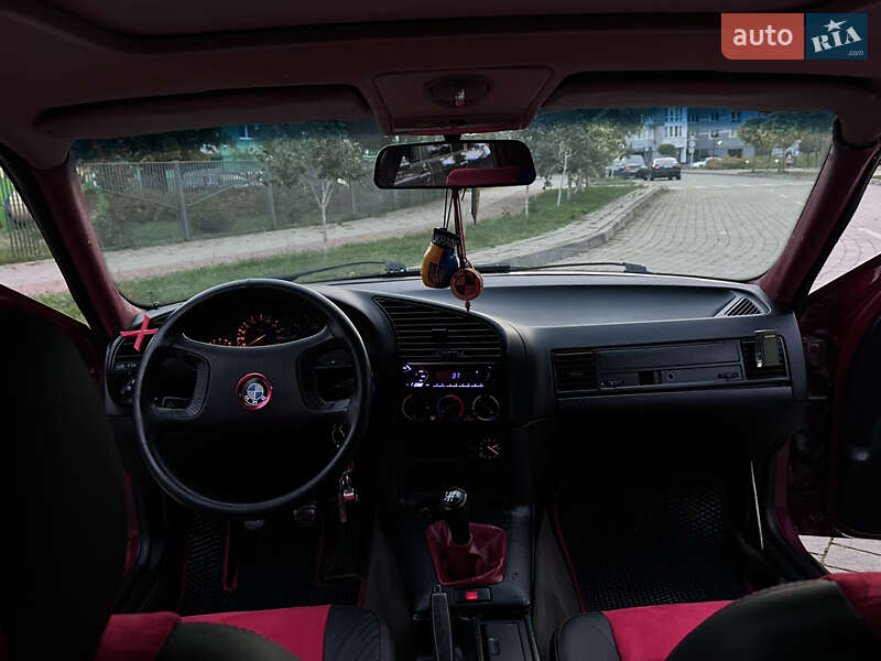 Седан BMW 3 Series 1993 в Ивано-Франковске