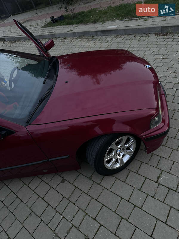 Седан BMW 3 Series 1993 в Ивано-Франковске