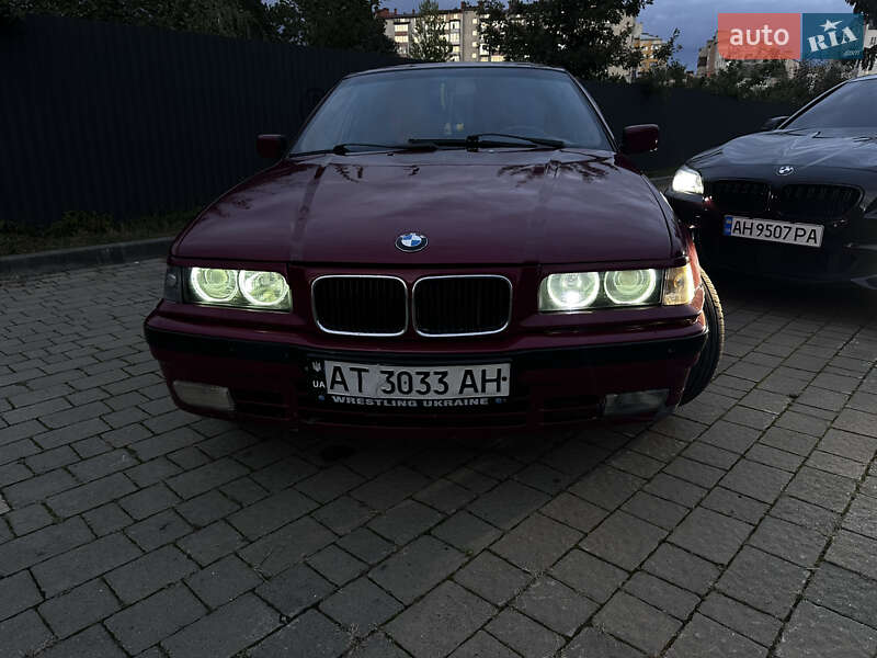 Седан BMW 3 Series 1993 в Ивано-Франковске