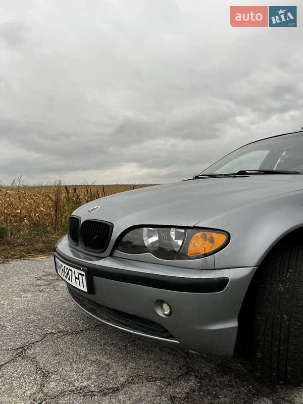 Седан BMW 3 Series 2003 в Корнине