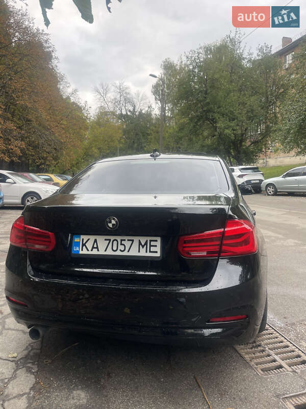 Седан BMW 3 Series 2016 в Києві