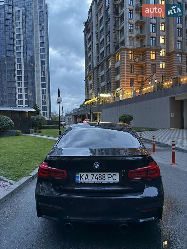 Седан BMW 3 Series 2017 в Киеве