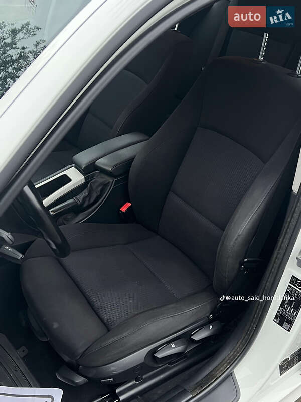 Универсал BMW 3 Series 2009 в Ивано-Франковске фото 14 Универсал BMW 3 Series 2009 в Ивано-Франковске