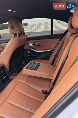 Седан BMW 3 Series 2021 в Львове