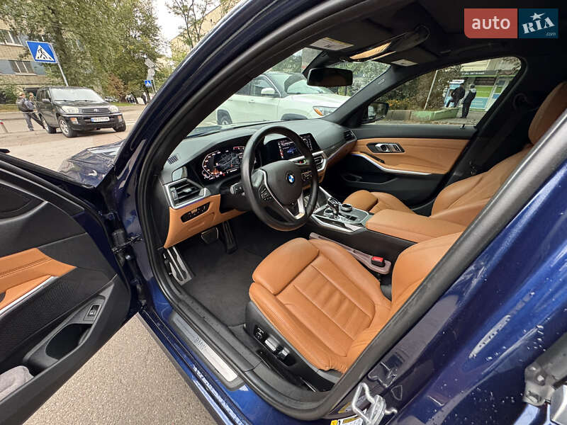 Седан BMW 3 Series 2019 в Києві