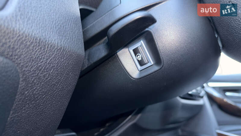 Седан BMW 3 Series 2016 в Днепре