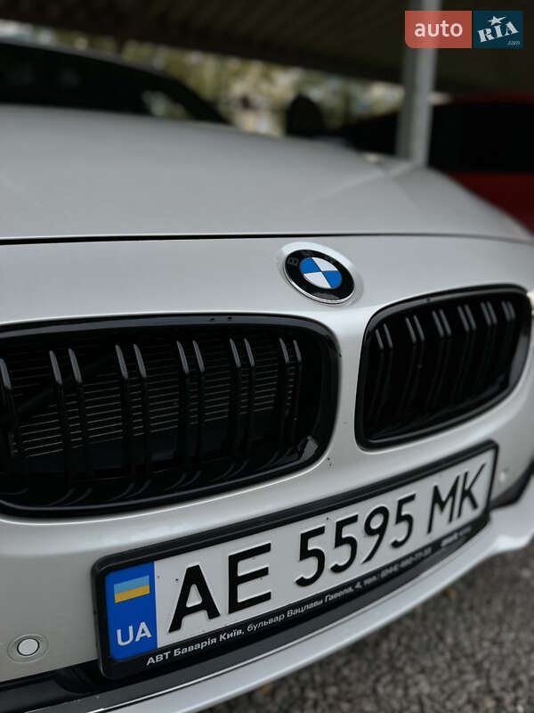 Универсал BMW 3 Series 2017 в Днепре фото 58 Универсал BMW 3 Series 2017 в Днепре