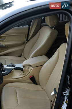 Седан BMW 3 Series 2014 в 