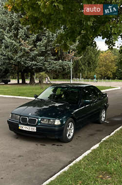 Седан BMW 3 Series 1997 в Ровно