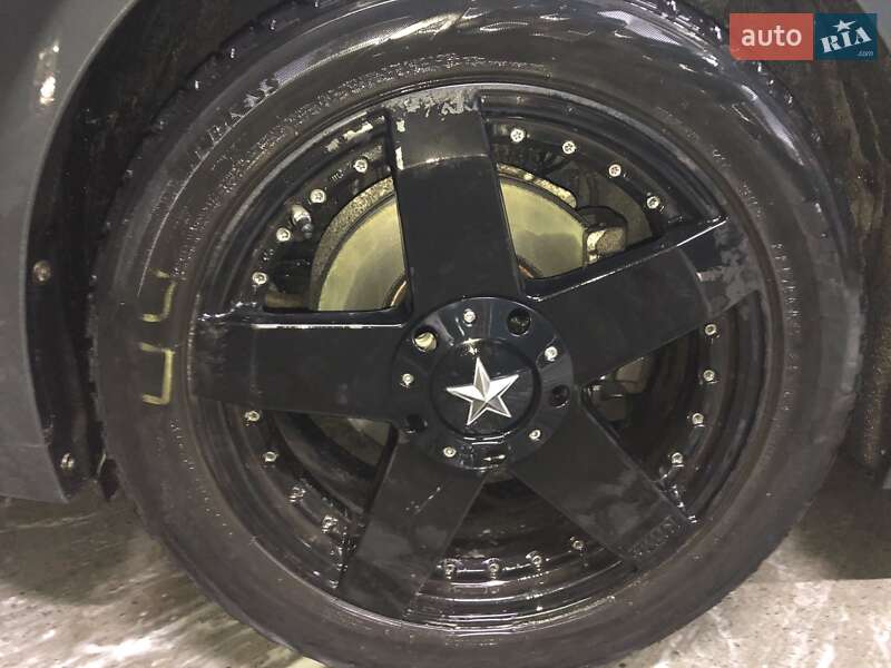 Седан BMW 3 Series 2018 в Киеве