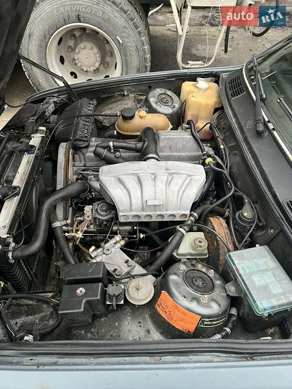 Седан BMW 3 Series 1986 в Каменец-Подольском