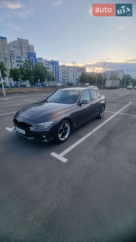 Седан BMW 3 Series 2012 в Чернигове фото 34 Седан BMW 3 Series 2012 в Чернигове