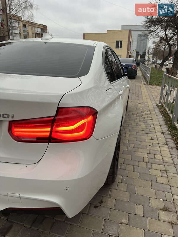 Седан BMW 3 Series 2017 в Могилев-Подольске