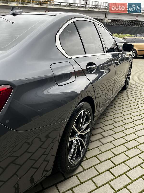 Седан BMW 3 Series 2019 в Киеве фото 17 Седан BMW 3 Series 2019 в Киеве