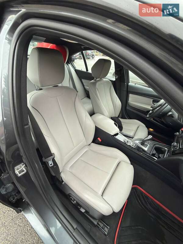 Седан BMW 3 Series 2012 в Вышгороде