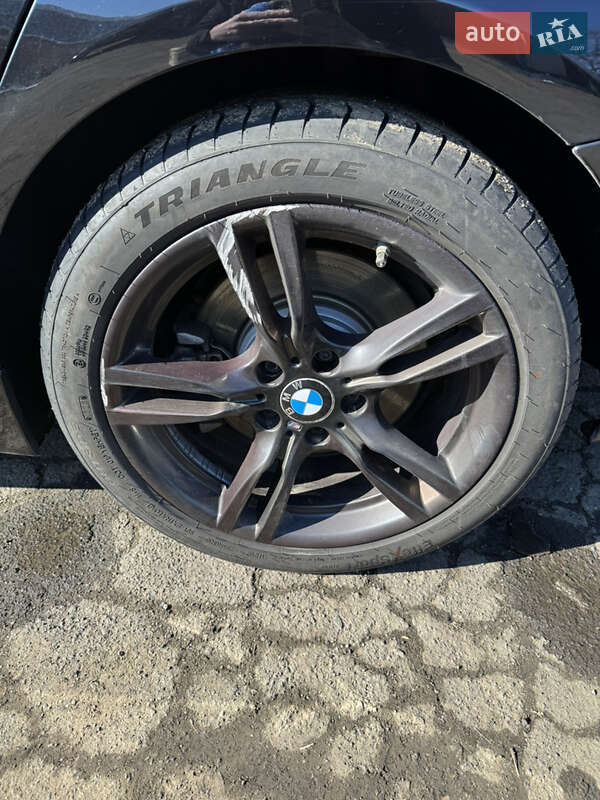 Седан BMW 3 Series 2016 в Гайвороні