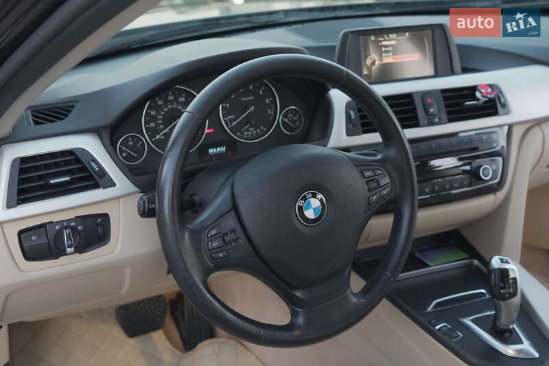 Седан BMW 3 Series 2016 в Києві фото 12 Седан BMW 3 Series 2016 в Києві