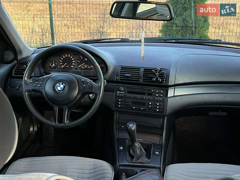 Седан BMW 3 Series 2004 в Виннице