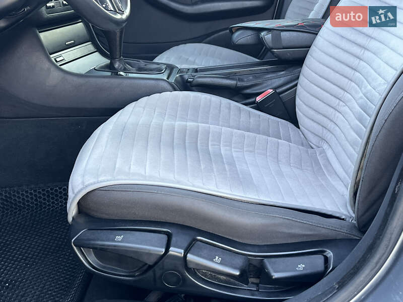 Седан BMW 3 Series 2004 в Виннице