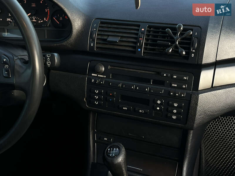 Седан BMW 3 Series 2004 в Виннице