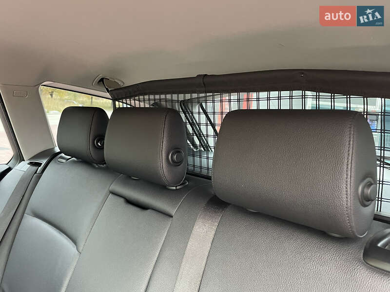 Универсал BMW 3 Series 2005 в Ровно фото 19 Универсал BMW 3 Series 2005 в Ровно