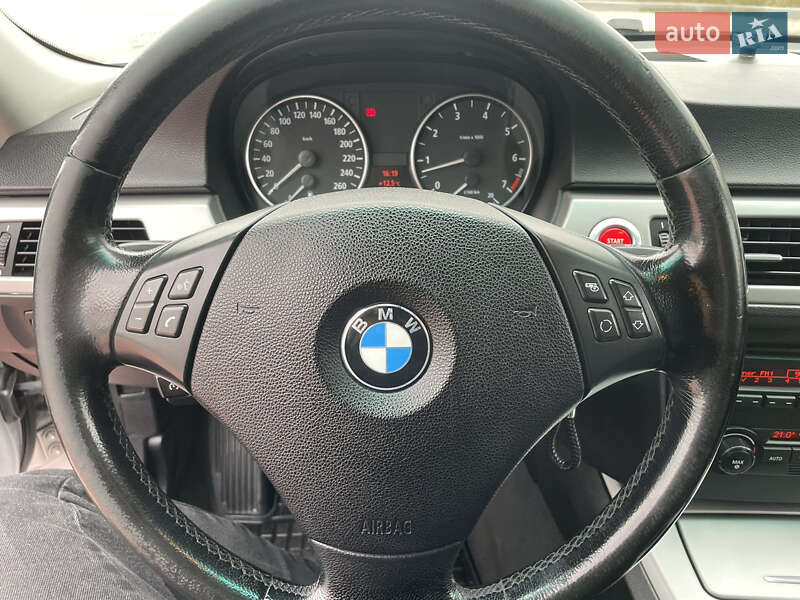 Универсал BMW 3 Series 2005 в Ровно фото 47 Универсал BMW 3 Series 2005 в Ровно