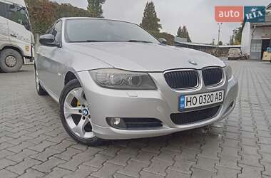 Седан BMW 3 Series 2010 в Тернополі