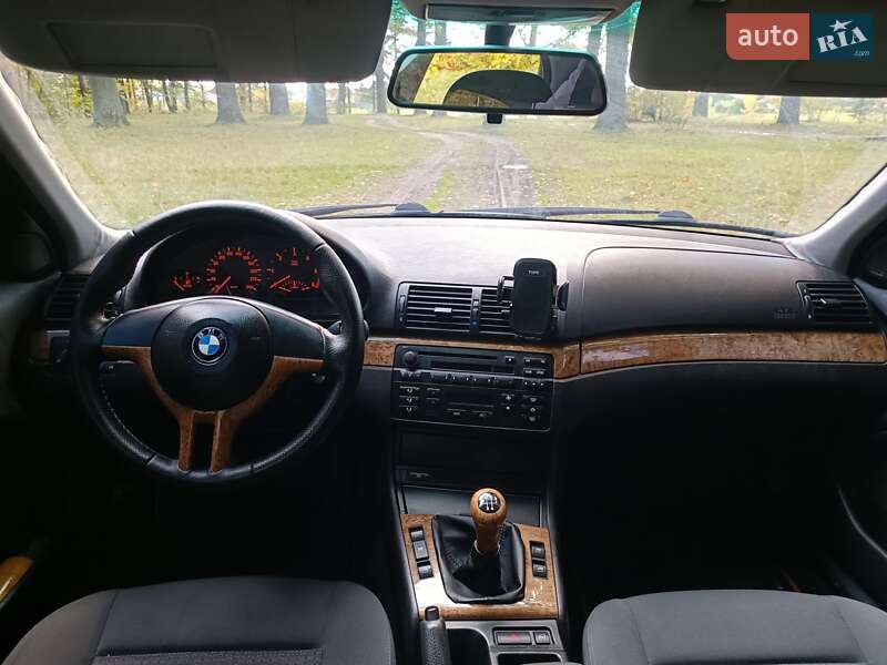 Седан BMW 3 Series 2004 в Романове