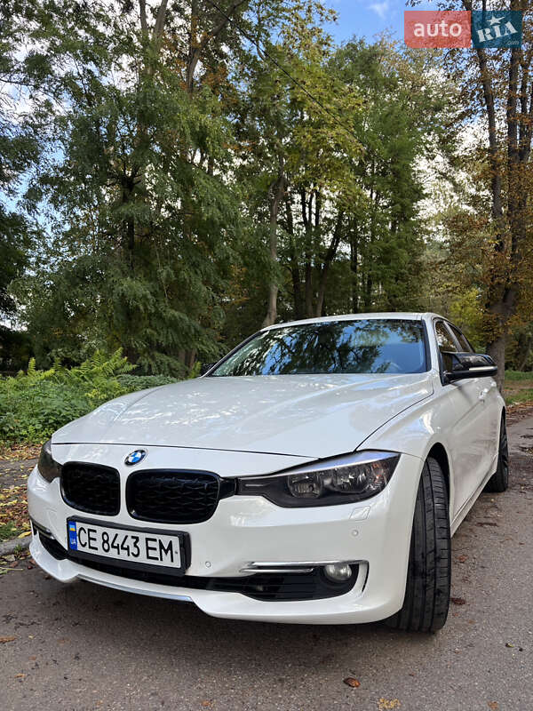 Седан BMW 3 Series 2012 в Черновцах