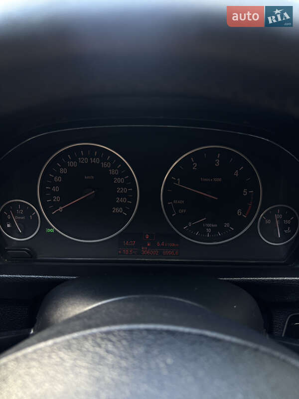 Седан BMW 3 Series 2012 в Черновцах