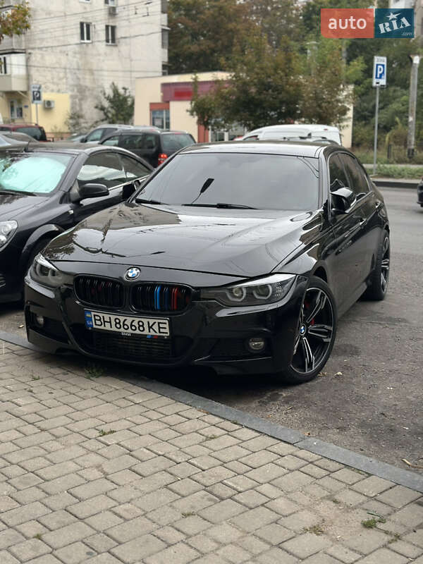 Седан BMW 3 Series 2015 в Одессе