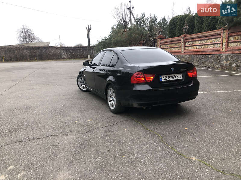 Седан BMW 3 Series 2010 в Вінниці
