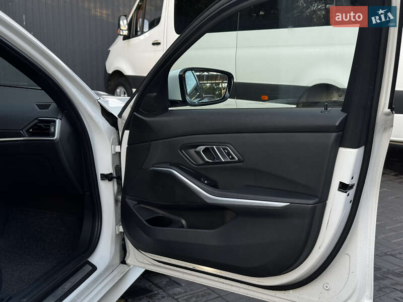 Седан BMW 3 Series 2019 в Днепре фото 20 Седан BMW 3 Series 2019 в Днепре