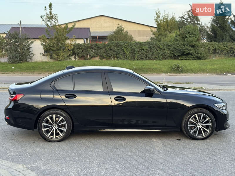 Седан BMW 3 Series 2020 в Львове
