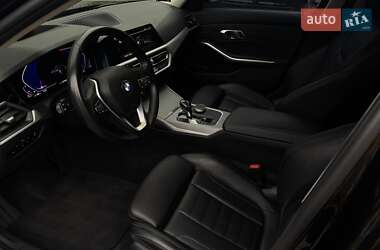 Седан BMW 3 Series 2019 в 