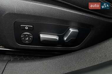Седан BMW 3 Series 2019 в 