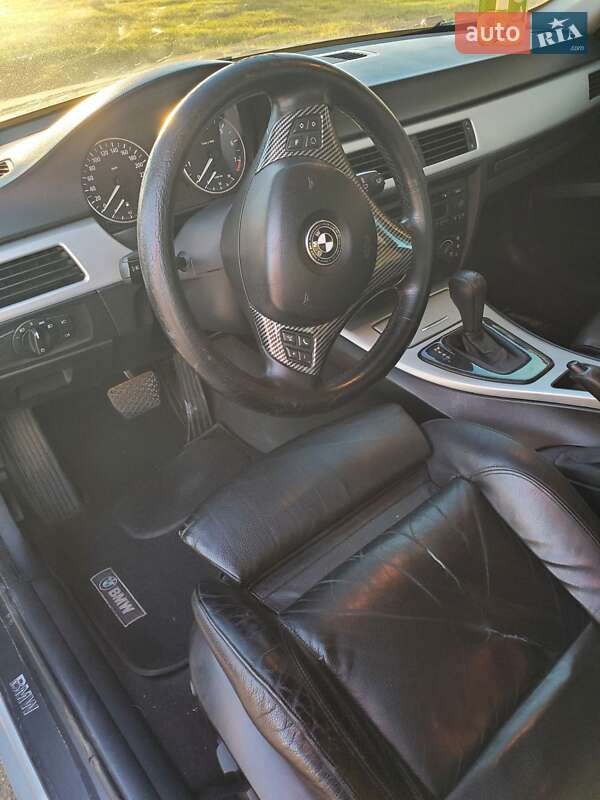 Седан BMW 3 Series 2005 в Херсоне