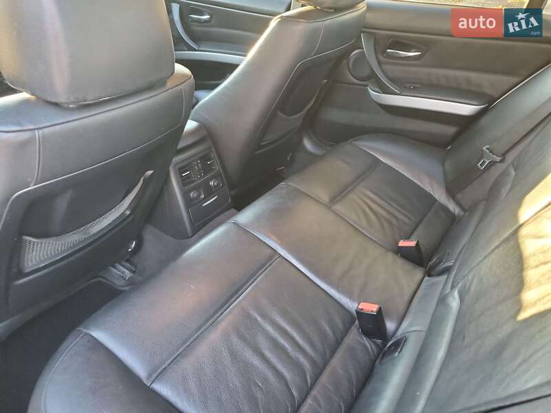 Седан BMW 3 Series 2005 в Херсоне