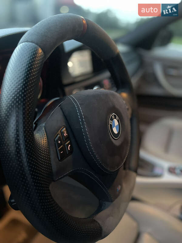 Седан BMW 3 Series 2010 в Одессе