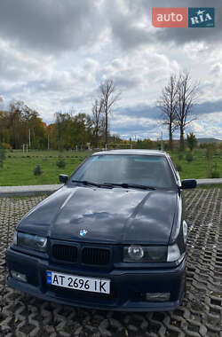 Седан BMW 3 Series 1993 в Коломиї
