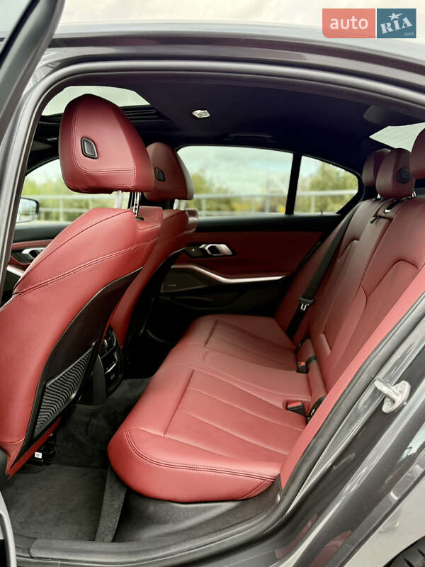 Седан BMW 3 Series 2022 в Києві