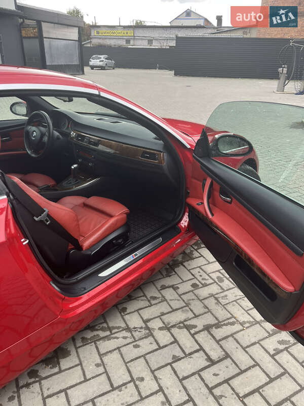 Кабриолет BMW 3 Series 2008 в Ивано-Франковске