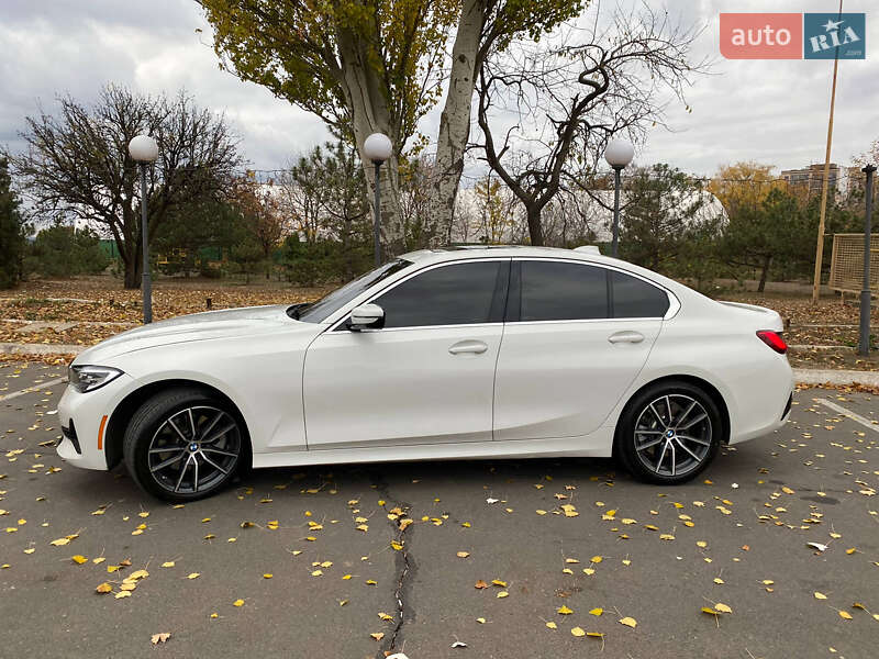 Седан BMW 3 Series 2019 в Черноморске