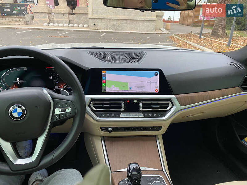 Седан BMW 3 Series 2019 в Черноморске