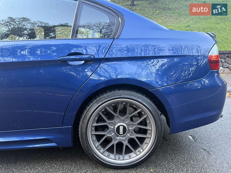 Седан BMW 3 Series 2006 в Киеве