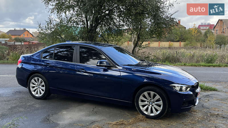 Седан BMW 3 Series 2015 в Виннице