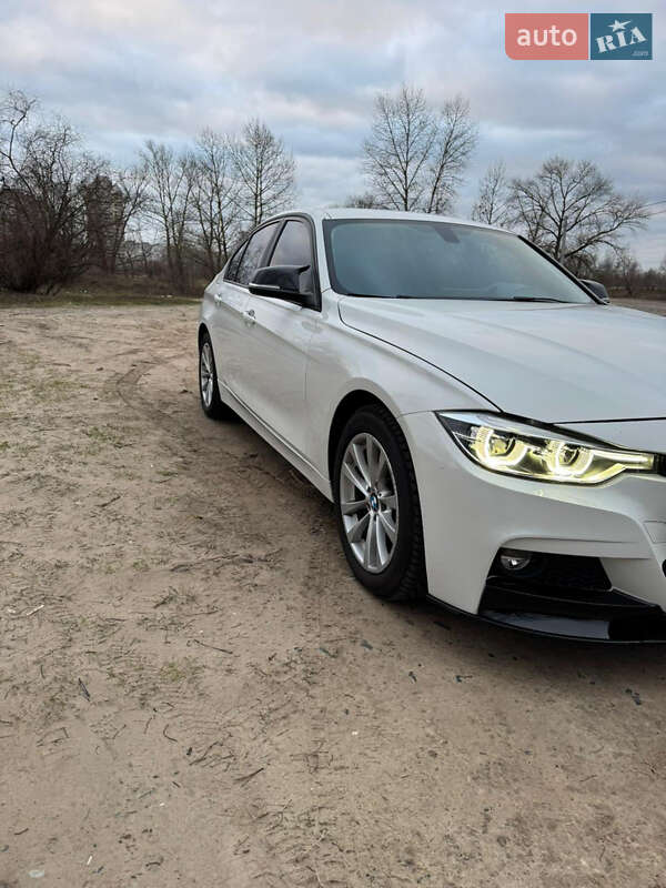 Седан BMW 3 Series 2016 в Киеве фото 10 Седан BMW 3 Series 2016 в Киеве
